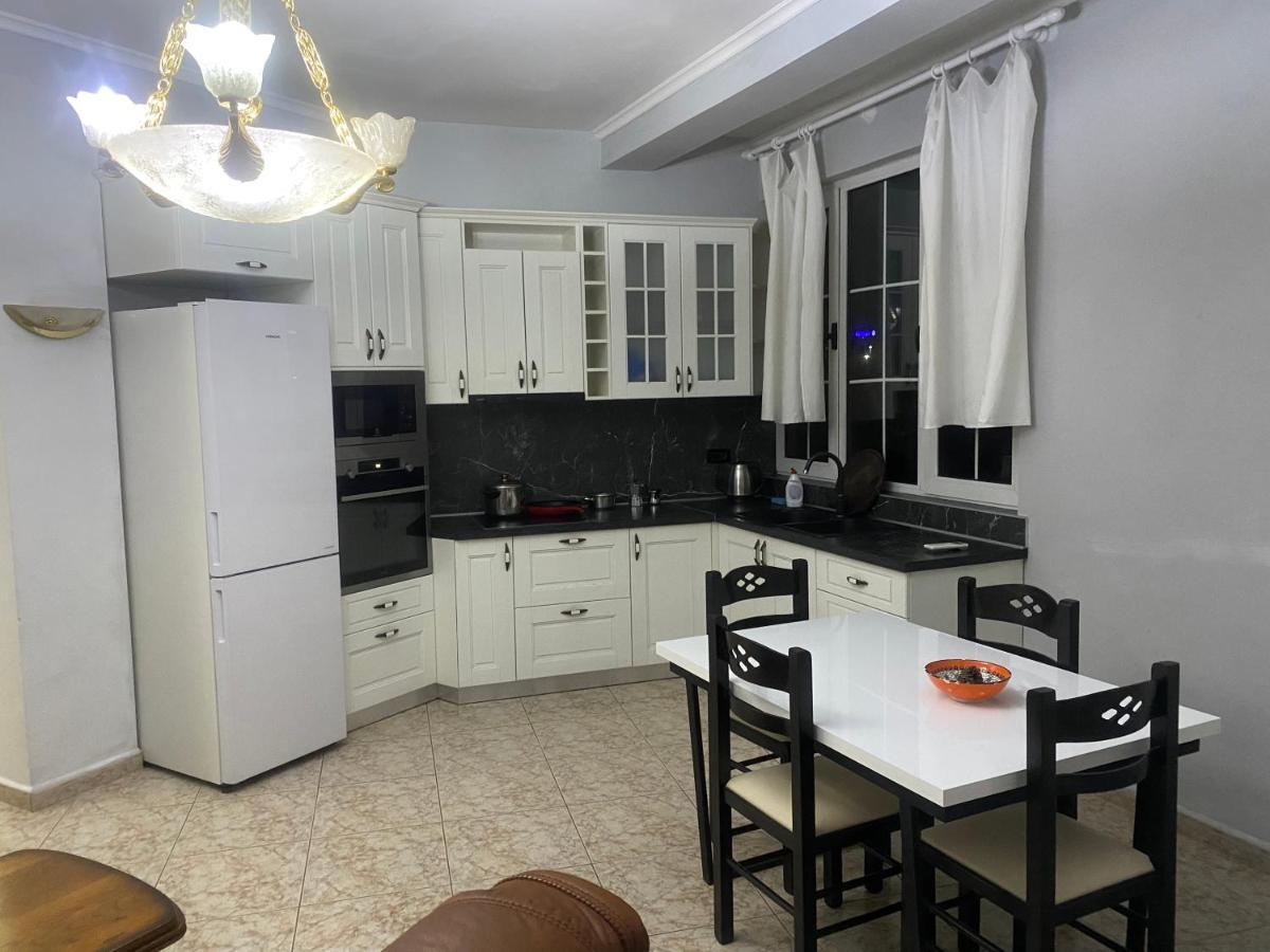 Tirana Apartment White Eksteriør bilde